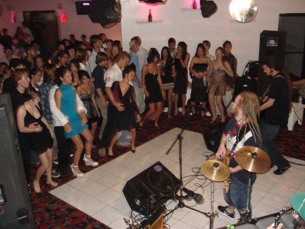 Mid-Pacific Institute_winter ball_2007_private performance_1