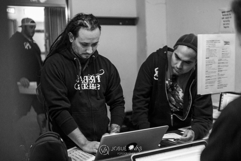 Tony Ray makes a setlist with Tribal's manager Rams